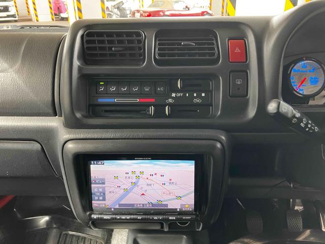 ジムニー ランドベンチャー　４ＷＤ　ターボ　５ＭＴ　リフトアップ　アピオマフラー　ワンオフヒッチメンバー　ドラレコ　ＥＴＣ　ナビ　バックカメラ　フルセグＴＶ　Ｂｌｕｅｔｏｏｔｈ　ＣＤ　ＤＶＤ　ＬＥＤヘッドライト　アルミホイール（57枚目）