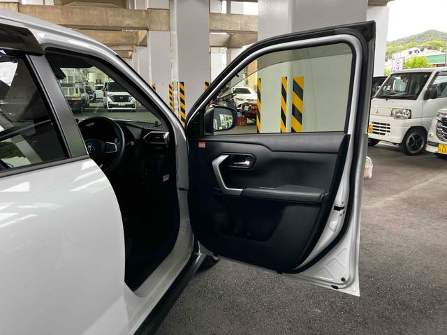 ライズ Z ワンオーナー 禁煙車 衝突被害軽減システム レーンアシスト 前後ドラレコ ETC ナビ 全周囲カメラ フルセグ Bluetooth CD DVD LEDヘッドライト AW17インチ コーナーセンサー(52枚目)