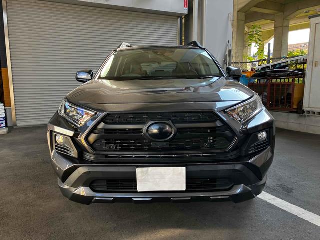 RAV4 アドベンチャー オフロードパッケージ 4WD 衝突被害軽減システム レーンアシスト デジタルインナーミラー パワーシート ETC バックカメラ Bluetooth LEDヘッドライト コーナーセンサー AW18インチ クルーズコントロール(2枚目)