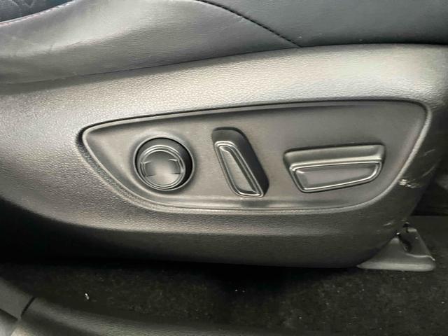 RAV4 アドベンチャー オフロードパッケージ 4WD 衝突被害軽減システム レーンアシスト デジタルインナーミラー パワーシート ETC バックカメラ Bluetooth LEDヘッドライト コーナーセンサー AW18インチ クルーズコントロール(6枚目)