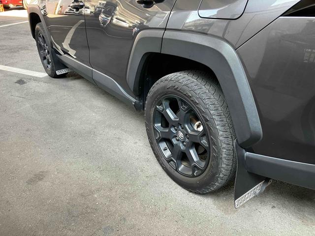 RAV4 アドベンチャー オフロードパッケージ 4WD 衝突被害軽減システム レーンアシスト デジタルインナーミラー パワーシート ETC バックカメラ Bluetooth LEDヘッドライト コーナーセンサー AW18インチ クルーズコントロール(36枚目)