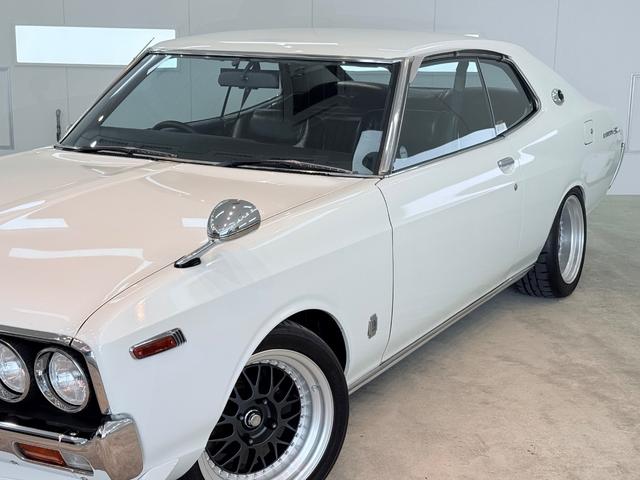 ローレル ＳＧＬ　３０００ＣＣ　５ＭＴ　キャブ：ニスモ４４パイ　ＭＤＩ亀有仕様　オイルクーラー：キノクニセトラブ１６段ワイド　オイルブラック：トラスト製サーモ付き　デスビ：日立製フルトラ　燃料ポンプ：ＦＪポンプ（6枚目）
