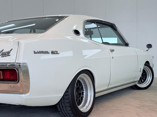 ローレル ＳＧＬ　３０００ＣＣ　５ＭＴ　キャブ：ニスモ４４パイ　ＭＤＩ亀有仕様　オイルクーラー：キノクニセトラブ１６段ワイド　オイルブラック：トラスト製サーモ付き　デスビ：日立製フルトラ　燃料ポンプ：ＦＪポンプ（8枚目）