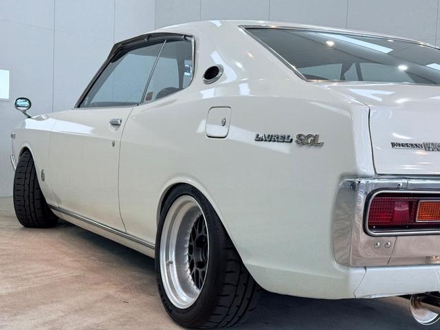 ローレル ＳＧＬ　３０００ＣＣ　５ＭＴ　キャブ：ニスモ４４パイ　ＭＤＩ亀有仕様　オイルクーラー：キノクニセトラブ１６段ワイド　オイルブラック：トラスト製サーモ付き　デスビ：日立製フルトラ　燃料ポンプ：ＦＪポンプ（17枚目）
