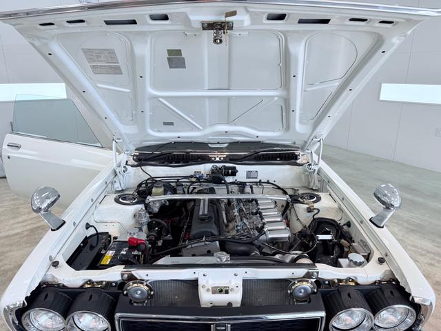 ローレル ＳＧＬ　３０００ＣＣ　５ＭＴ　キャブ：ニスモ４４パイ　ＭＤＩ亀有仕様　オイルクーラー：キノクニセトラブ１６段ワイド　オイルブラック：トラスト製サーモ付き　デスビ：日立製フルトラ　燃料ポンプ：ＦＪポンプ（34枚目）