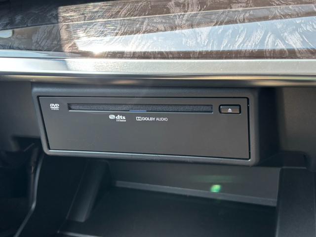 アルファード ２．５Ｓ　Ｃパッケージ　禁煙車　バックカメラ　後席モニター　ドラレコ　ＥＴＣ　ナビ　ＴＶ　ステリモ　サンルーフ（23枚目）