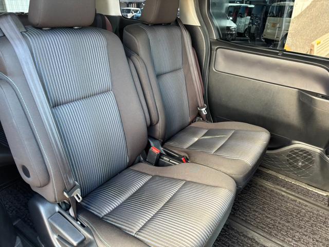 ヴォクシー ハイブリッドZS 煌II(11枚目)