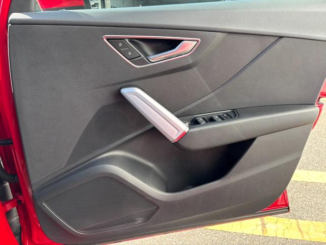 Q2 30TFSIスポーツ(13枚目)