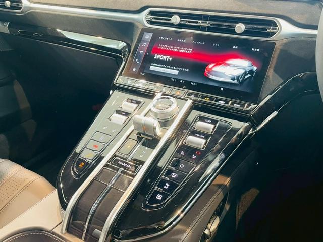 ヴァンテージ ベースグレード（15枚目）