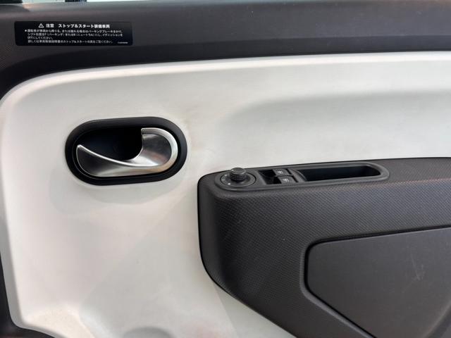 トゥインゴ ＥＤＣ　バックカメラ（35枚目）