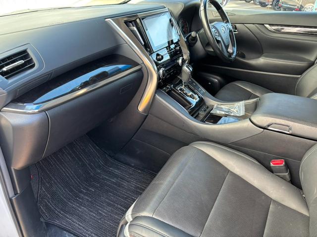 ヴェルファイア ２．５Ｚ　Ｇエディション　ナビ　ＴＶ　Ｂｌｕｅｔｏｏｔｈ　サンルーフ　フリップダウンモニター（18枚目）