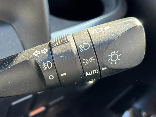 ヴェルファイア ２．５Ｚ　Ｇエディション　ナビ　ＴＶ　Ｂｌｕｅｔｏｏｔｈ　サンルーフ　フリップダウンモニター（21枚目）