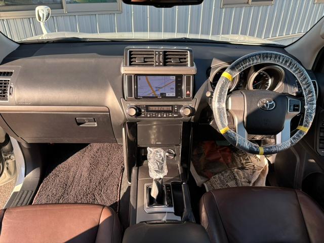ランドクルーザープラド ＴＸ　Ｌパッケージ・Ｇ－フロンティア（12枚目）