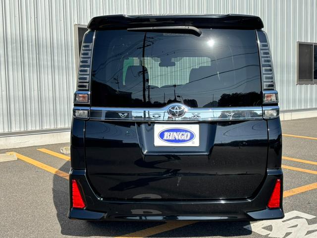 ヴォクシー ZS 煌(5枚目)