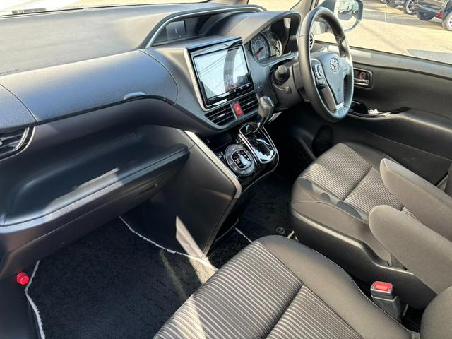 ヴォクシー ZS 煌(36枚目)