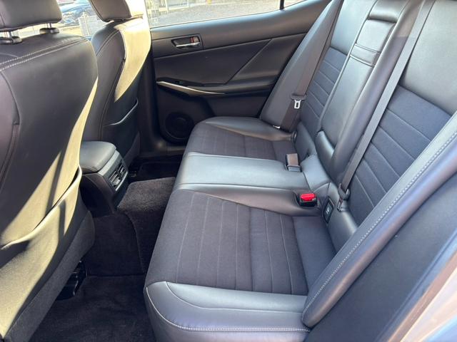 ＩＳ ＩＳ３００ｈ（31枚目）