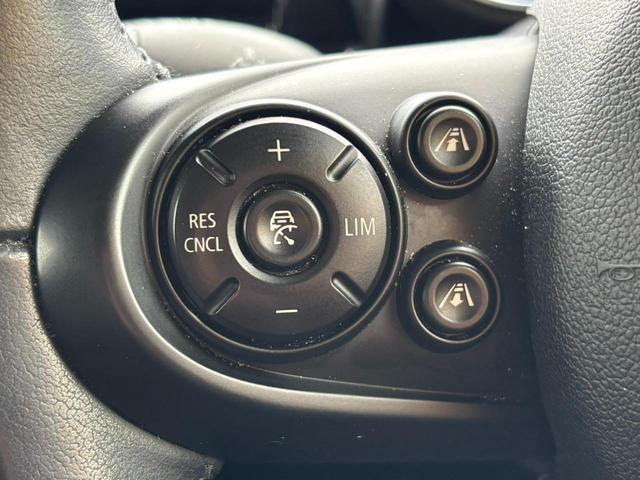 MINI クーパーSD クラブマン スマートキー/電動リアゲート/バックカメラ/ドライブレコーダー/クルーズコントロール/ステアリングスイッチ/blutooth/(14枚目)