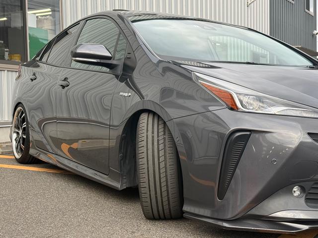 プリウス Aプレミアム サンルーフ/TRDエアロ/車高調/ナビ/バックカメラ/ETC/シートヒーター/シートクーラー/TV/CD/DVD/電動パワーシート/(16枚目)