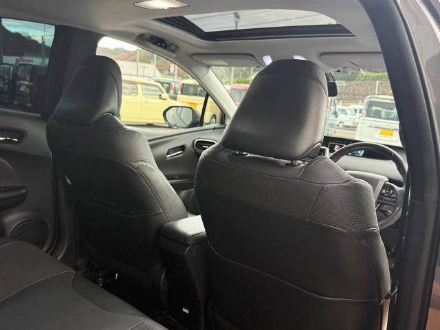 プリウス Aプレミアム サンルーフ/TRDエアロ/車高調/ナビ/バックカメラ/ETC/シートヒーター/シートクーラー/TV/CD/DVD/電動パワーシート/(26枚目)