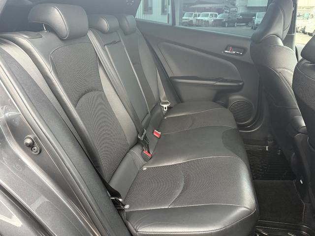 プリウス Aプレミアム サンルーフ/TRDエアロ/車高調/ナビ/バックカメラ/ETC/シートヒーター/シートクーラー/TV/CD/DVD/電動パワーシート/(35枚目)