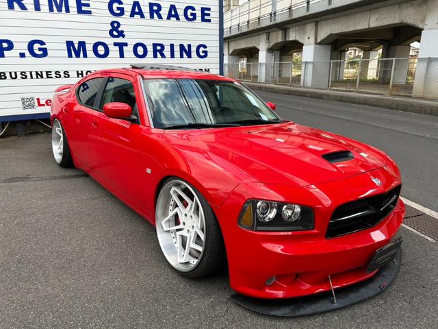 ダッジ・チャージャー ＳＲＴ８　・ＨＥＭＩ　６．１　エアサス（4枚目）