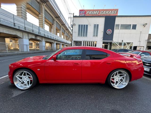 ダッジ・チャージャー ＳＲＴ８　・ＨＥＭＩ　６．１　エアサス（6枚目）