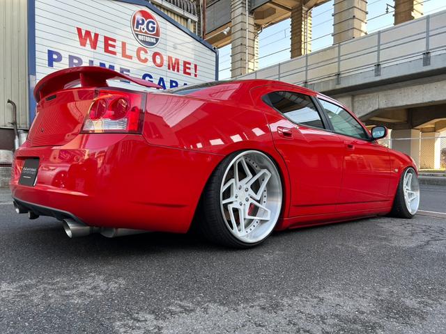 ダッジ・チャージャー ＳＲＴ８　・ＨＥＭＩ　６．１　エアサス（7枚目）