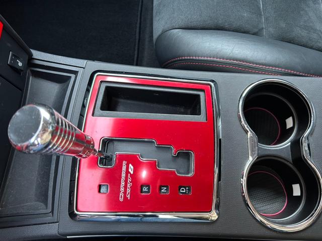 ダッジ・チャージャー ＳＲＴ８　・ＨＥＭＩ　６．１　エアサス（23枚目）