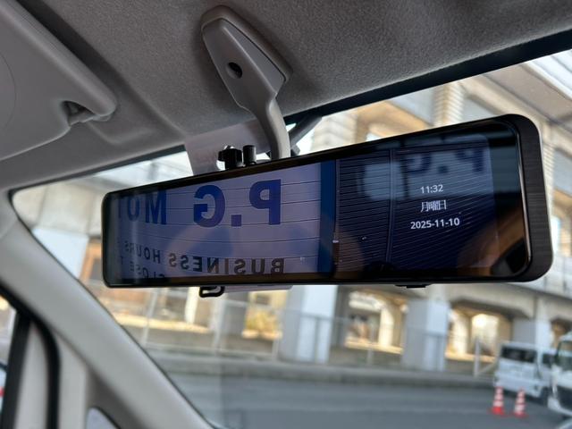 ＮＶ２００バネットバン ルートバンＤＸ　ＵＳＣＶカスタム・リフトアップ・ＦＲＯＮＴ　ＲＵＮＮＥＲルーフラック・１７ｉｎスチ－ルホイ－ル・オ－バ－フェンダ－・ＡＶＵＳバケット×２・Ａｐｐｌｅ　Ｃａｒｐｌａｙ（38枚目）