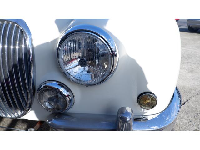 ビュート デラックス 女性オーナー 車庫保管車両 専用革シート 専用革内装 禁煙車 エアバック ABS 専用メッキバンパー エアコン ETC CDデッキ フォグランプ パワーウィンドウ タイヤ4本新品 認定中古車車両(25枚目)