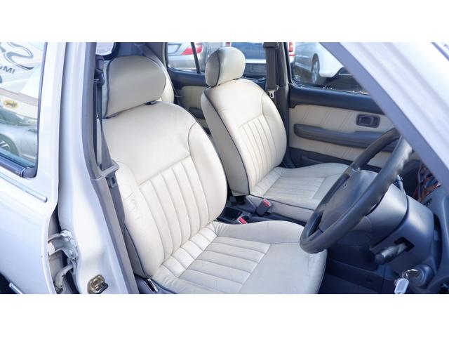 ビュート デラックス 女性オーナー 車庫保管車両 専用革シート 専用革内装 禁煙車 エアバック ABS 専用メッキバンパー エアコン ETC CDデッキ フォグランプ パワーウィンドウ タイヤ4本新品 認定中古車車両(39枚目)