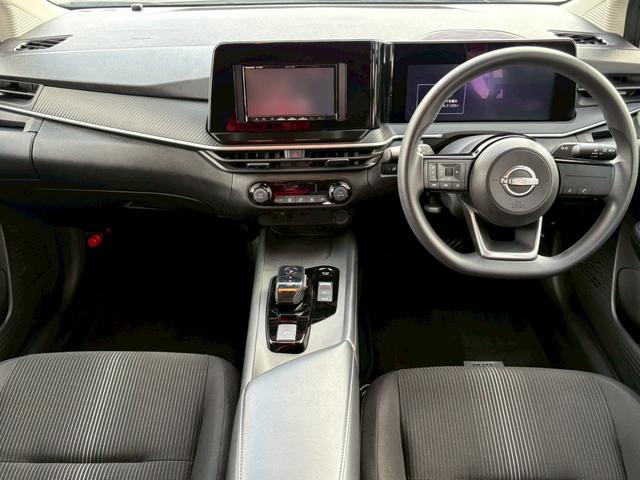 ノート Ｘ　ＥＴＣ　ナビ　ＴＶ　クリアランスソナー　衝突被害軽減システム　オートマチックハイビーム　オートライト　スマートキー　電動格納ミラー　ＣＶＴ　盗難防止システム　衝突安全ボディ　ＡＢＳ　ＥＳＣ　ＣＤ（2枚目）