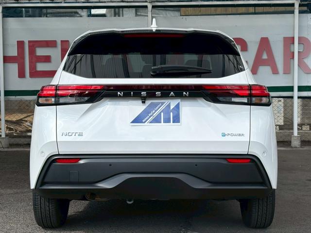 ノート Ｘ　ＥＴＣ　ナビ　ＴＶ　クリアランスソナー　衝突被害軽減システム　オートマチックハイビーム　オートライト　スマートキー　電動格納ミラー　ＣＶＴ　盗難防止システム　衝突安全ボディ　ＡＢＳ　ＥＳＣ　ＣＤ（17枚目）