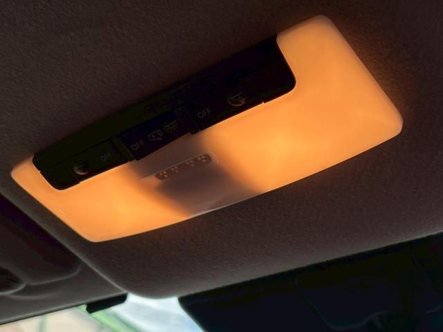 ノート Ｘ　ＥＴＣ　ナビ　ＴＶ　クリアランスソナー　衝突被害軽減システム　オートマチックハイビーム　オートライト　スマートキー　電動格納ミラー　ＣＶＴ　盗難防止システム　衝突安全ボディ　ＡＢＳ　ＥＳＣ　ＣＤ（28枚目）