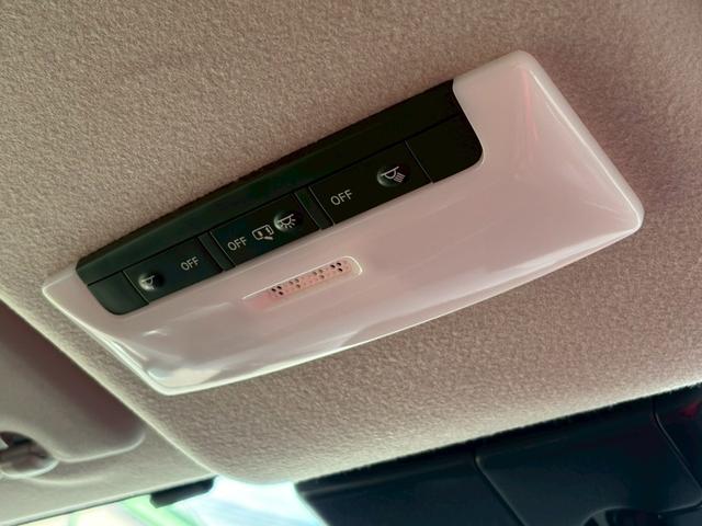 ノート Ｘ　ＥＴＣ　ナビ　ＴＶ　クリアランスソナー　衝突被害軽減システム　オートマチックハイビーム　オートライト　スマートキー　電動格納ミラー　ＣＶＴ　盗難防止システム　衝突安全ボディ　ＡＢＳ　ＥＳＣ　ＣＤ（35枚目）