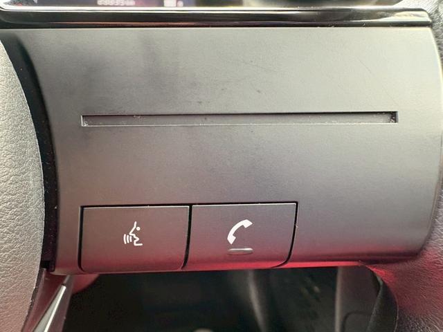 ノート Ｘ　ＥＴＣ　ナビ　ＴＶ　クリアランスソナー　衝突被害軽減システム　オートマチックハイビーム　オートライト　スマートキー　電動格納ミラー　ＣＶＴ　盗難防止システム　衝突安全ボディ　ＡＢＳ　ＥＳＣ　ＣＤ（39枚目）