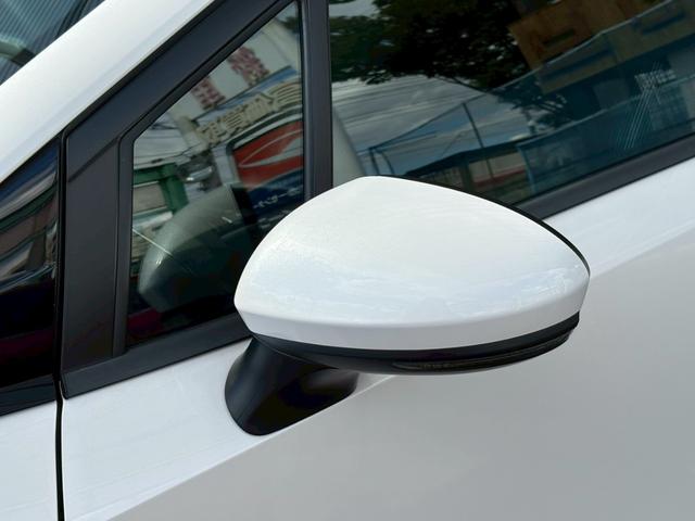 ノート Ｘ　ＥＴＣ　ナビ　ＴＶ　クリアランスソナー　衝突被害軽減システム　オートマチックハイビーム　オートライト　スマートキー　電動格納ミラー　ＣＶＴ　盗難防止システム　衝突安全ボディ　ＡＢＳ　ＥＳＣ　ＣＤ（45枚目）