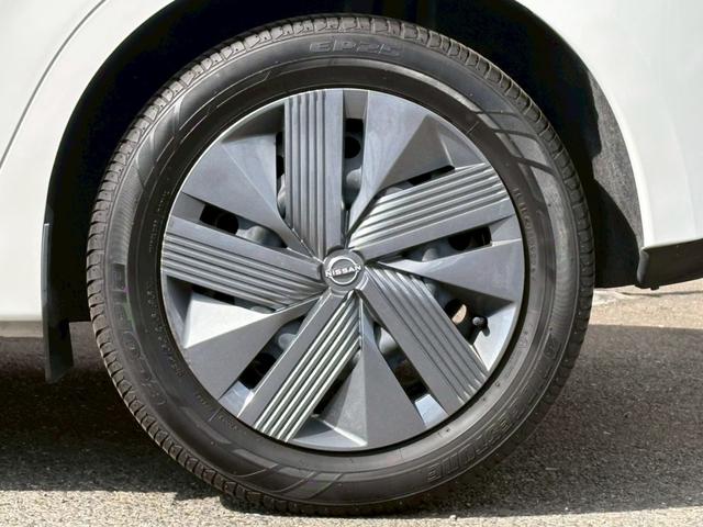 ノート Ｘ　ＥＴＣ　ナビ　ＴＶ　クリアランスソナー　衝突被害軽減システム　オートマチックハイビーム　オートライト　スマートキー　電動格納ミラー　ＣＶＴ　盗難防止システム　衝突安全ボディ　ＡＢＳ　ＥＳＣ　ＣＤ（48枚目）