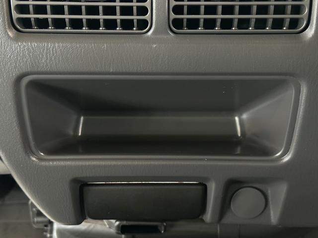 サンバートラック 　移動販売車　エアコン　運転席エアバック　１２インチアルミホイール　パワステ（32枚目）
