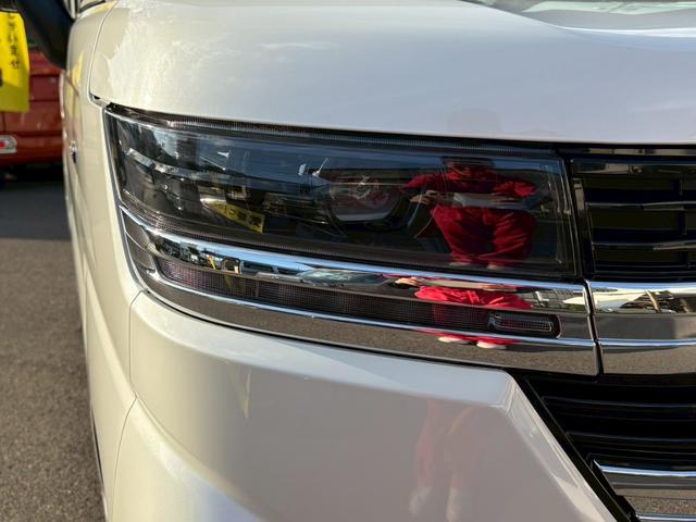 スペーシアカスタム ハイブリッドXSターボ 届出済未使用車 ヘッドアップディスプレイ 両側電動スライドドア シートヒーター サーキュレーター 電動パーキング スズキセーフティーサポート LEDヘッドライト 禁煙車 クリアランスソナー ターボ(16枚目)