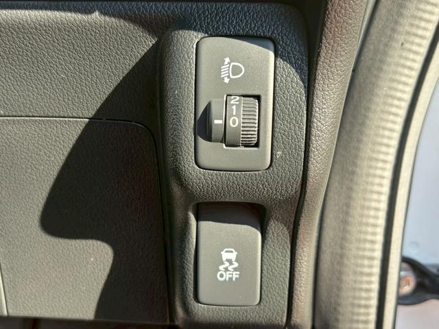 N-BOX G・Lパッケージ ETC バックカメラ Bluetooth接続 片側電動スライドドア チップアップシート インターナビリンク PUSHスタート オートエアコン TV サンシェード スマートキー CD DVD(45枚目)