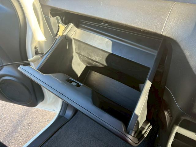 N-BOX G・Lパッケージ ETC バックカメラ Bluetooth接続 片側電動スライドドア チップアップシート インターナビリンク PUSHスタート オートエアコン TV サンシェード スマートキー CD DVD(52枚目)