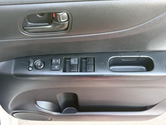 N-BOX G・Lパッケージ ETC バックカメラ Bluetooth接続 片側電動スライドドア チップアップシート インターナビリンク PUSHスタート オートエアコン TV サンシェード スマートキー CD DVD(56枚目)