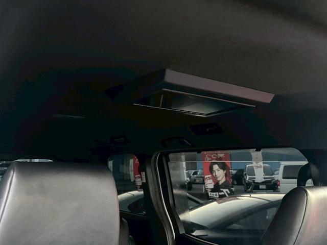 ヴォクシー ZS 煌III バックカメラ、ETC、後席モニタ、両側電動スライドドア、フルセグ、LEDヘッドランプ、クルコン、クリアランスソナー、オートマチックハイビーム、Bluetooth接続、スマートキー、3列シート(34枚目)