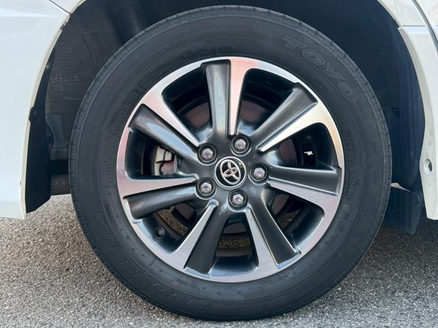 ヴォクシー ZS 煌III バックカメラ、ETC、後席モニタ、両側電動スライドドア、フルセグ、LEDヘッドランプ、クルコン、クリアランスソナー、オートマチックハイビーム、Bluetooth接続、スマートキー、3列シート(65枚目)