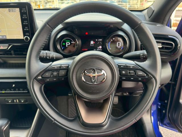 ヤリス ハイブリッドZ AppleCarplay、ETC、全周囲カメラ、クリアランスソナー、オートマチックハイビーム、シートヒーター、LEDヘッドランプ、フルセグ、Bluetooth接続、バックカメラ、フロントカメラ(33枚目)