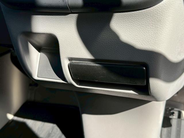 エブリイ ジョイン　ＡｐｐｌｅＣａｒｐｌａｙ、ドラレコ、バックカメラ、ＥＴＣ、Ｂｌｕｅｔｏｏｔｈ接続、両側スライドドア、レーンアシスト、ＵＳＢ入力端子、フルフラット、ミュージックプレイヤー接続可、オートマチックハイビーム（43枚目）