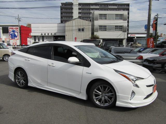 プリウス S パチリスタエアロF/S/R 17インチ 新品タイヤ4本装着 新品社外フォグ Bluetooth ナビTV Bカメラ ETC(3枚目)