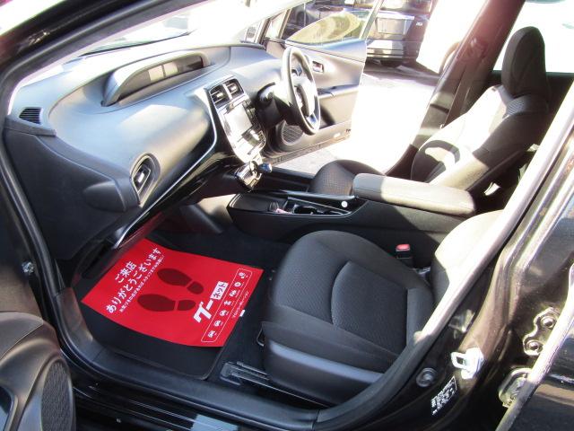 プリウス Ｓ　新品車高調　新品１９インチ　モデリスタエアロ　メッキ部トランク穴スムージング　モデリスタ左右後マットブラック部同色塗装　リヤスモークフィルム　社外ＬＥＤアクセサリー左右　Ｂｌｕｅｔｏｏｔｈ　Ｂカメラ（26枚目）