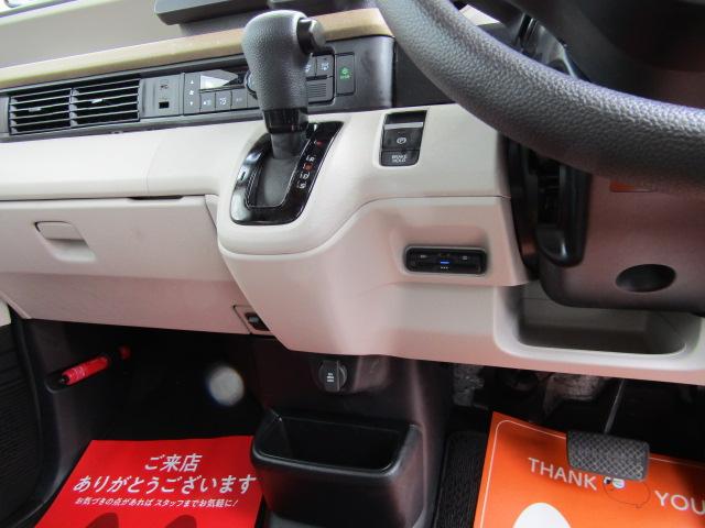 Ｎ－ＢＯＸ ベースグレード　純正９インチギャザーズ大型ナビＴＶ　Ｂｌｕｅｔｏｏｔｈ　Ｂカメラ　ＥＴＣ　ＬＥＤヘッドライト　左側パワースライド（12枚目）